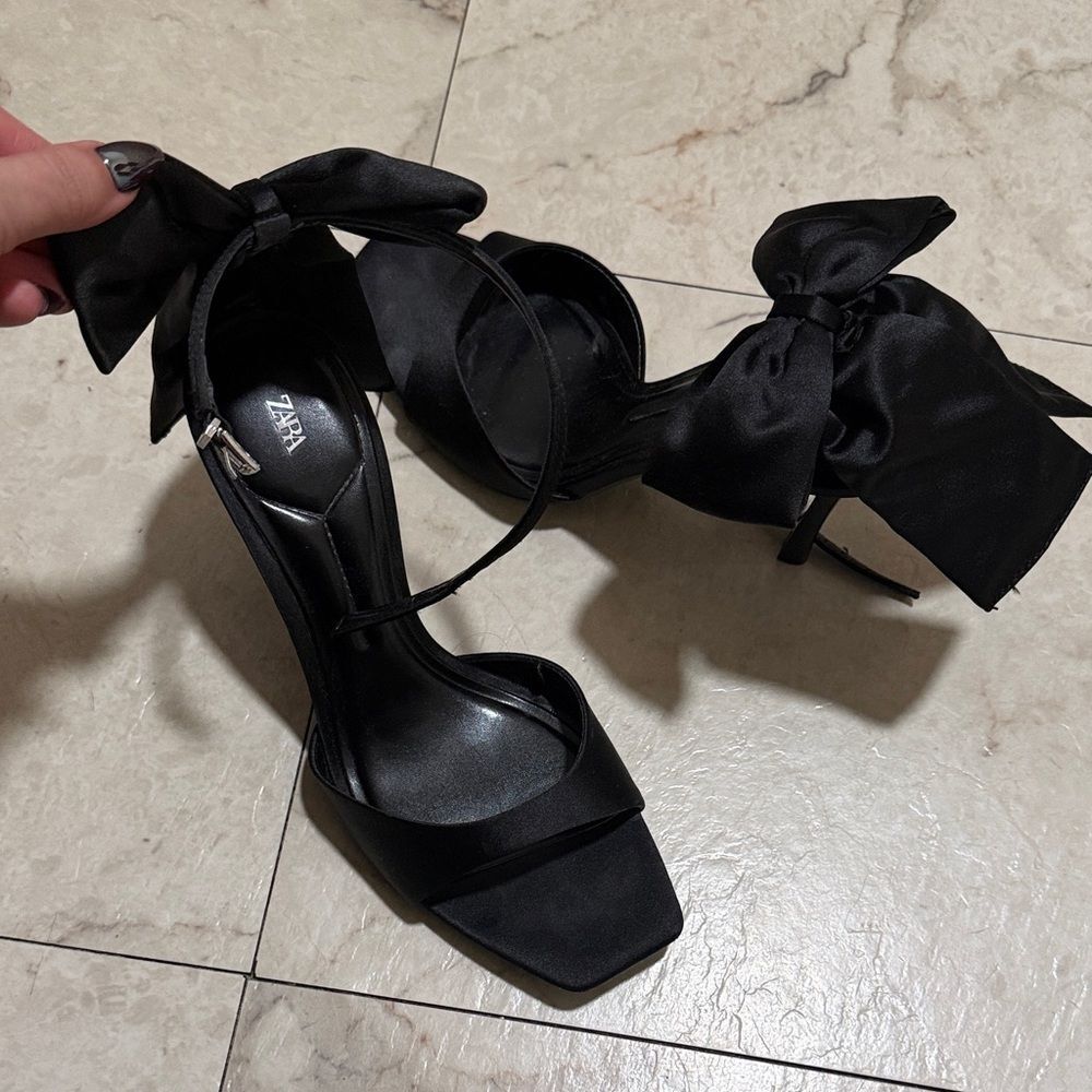 Zara Women's Satin Black Bow Heels